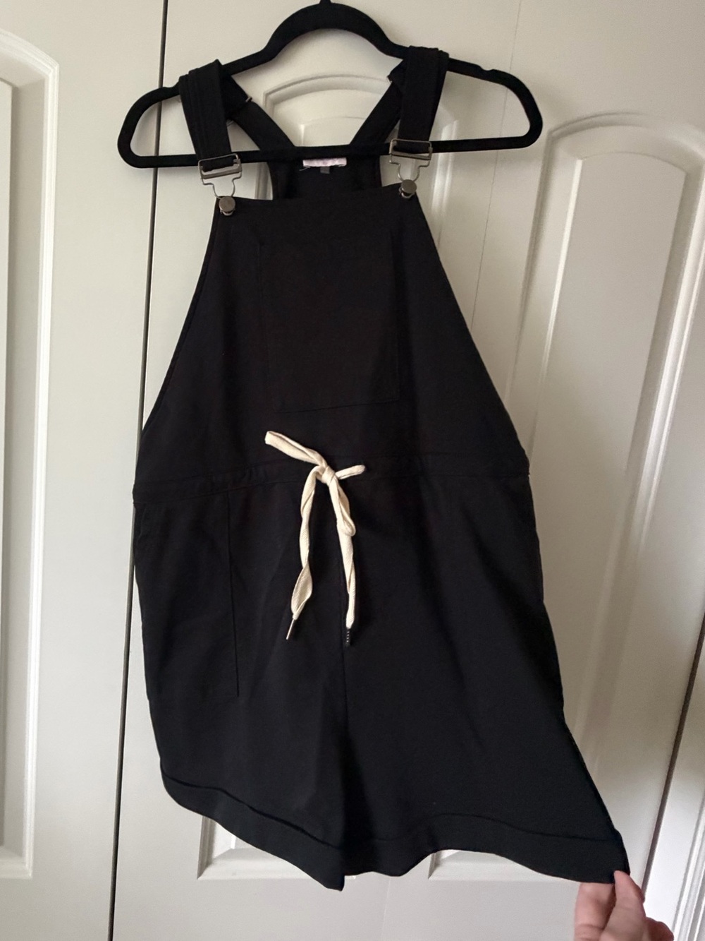 Pink Lily XL black overall shorts